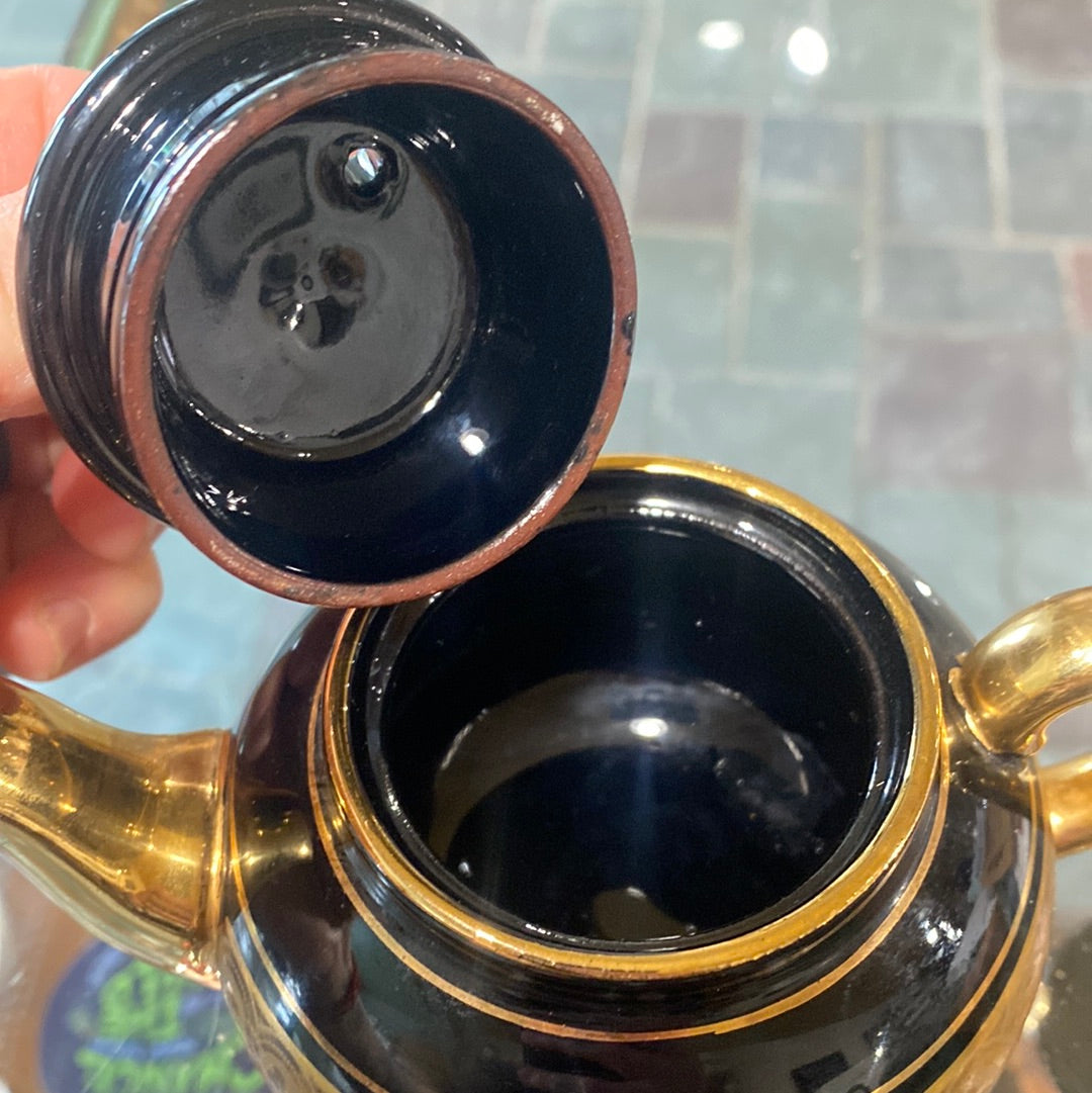 Vintage Gibson and Sons Late Sevres Davenport Brown Betty Teapot