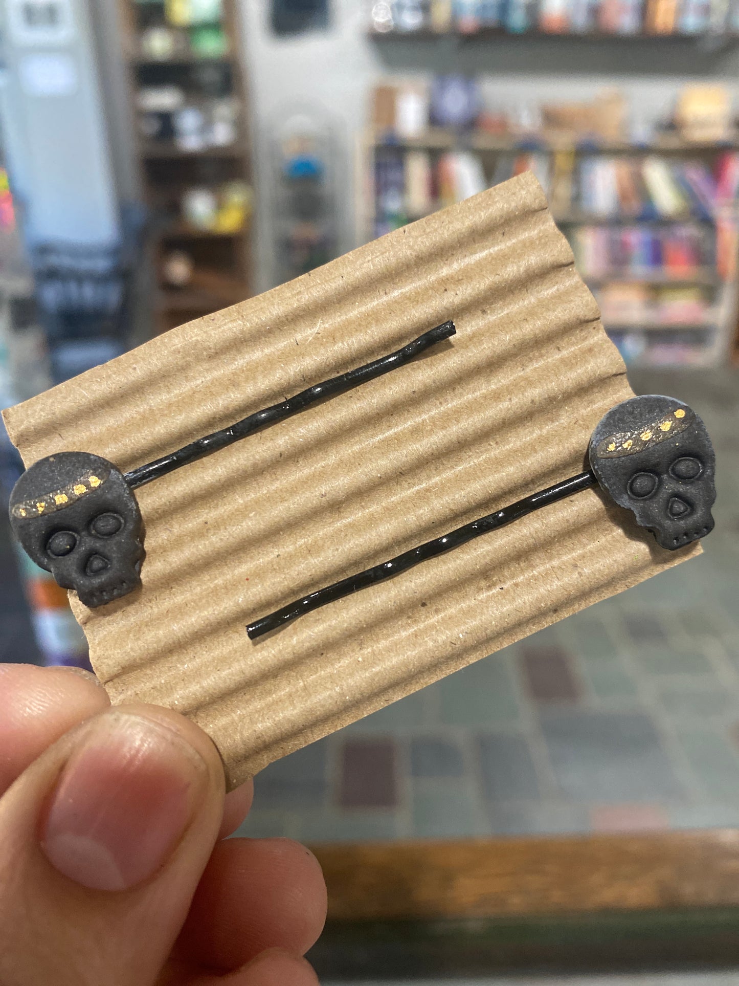 Skull Bobby Pins