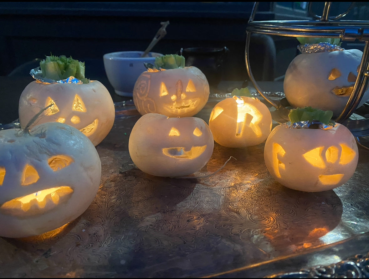 Carved Turnip Spiritus