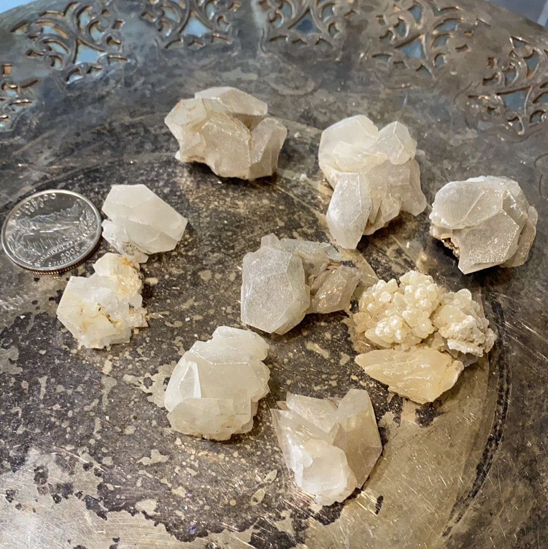 Hexagonal Calcite on Quartz