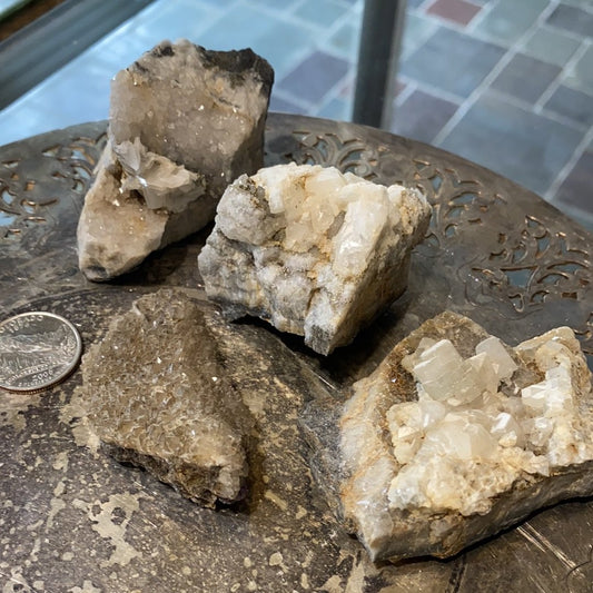 Hexagonal Calcite on Quartz
