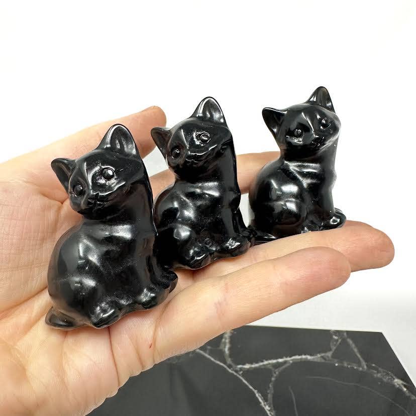 Sitting Obsidian Cat