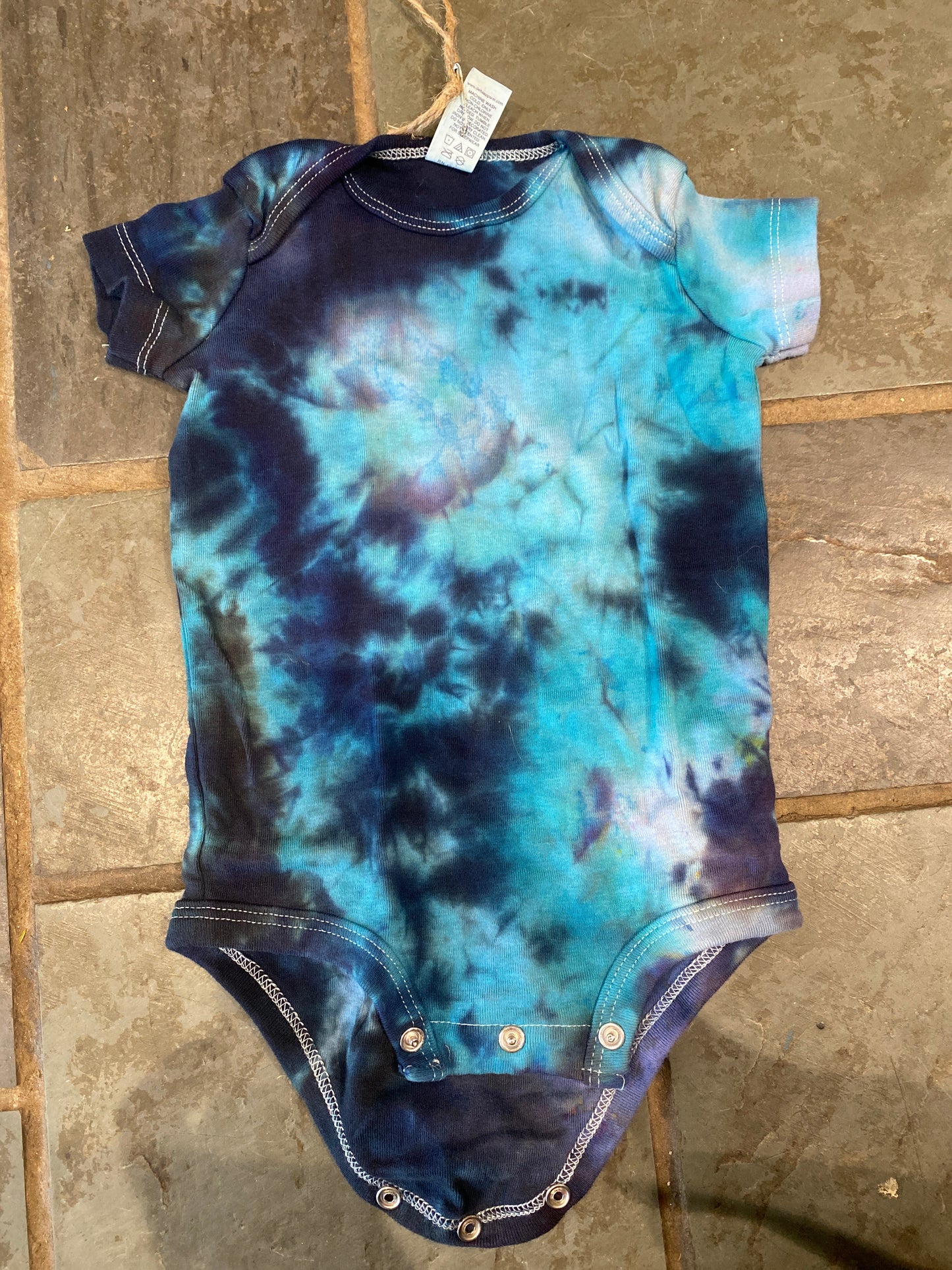 Infant Tie-Dye Onesie (12mo)