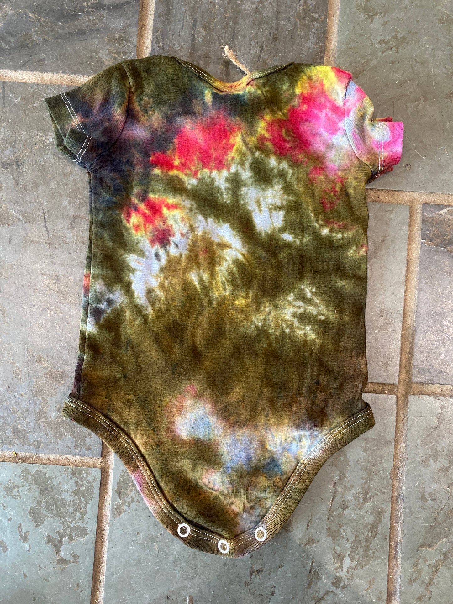 Infant Tie-Dye Onesie (6mo)