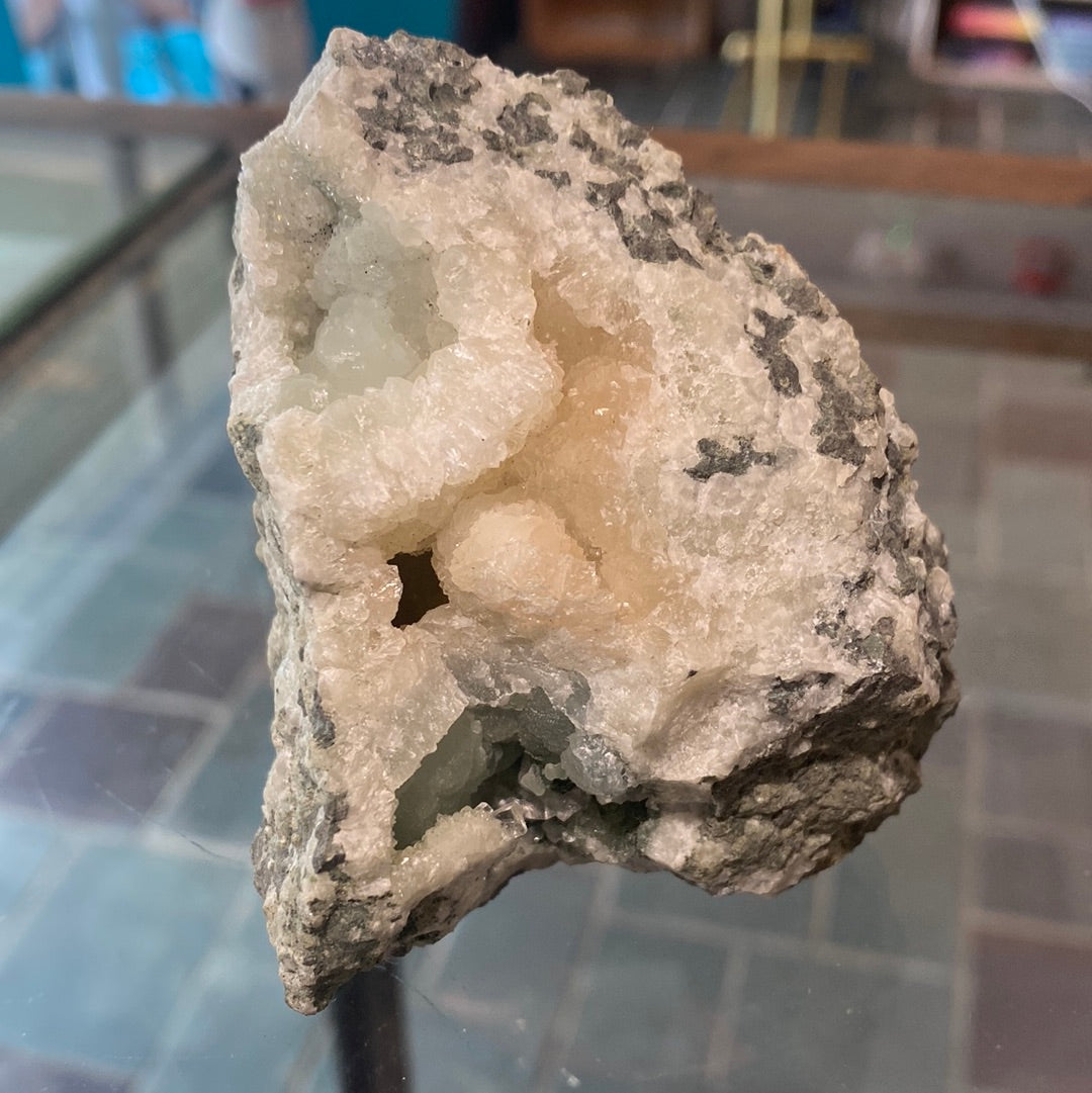 Prehnite on Matrix